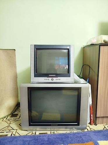 мебель под телевизор: Два телевизора, рабочие
с диагональю 14" и 29"
Цена за оба — 1