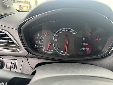 спарк 1: Chevrolet Spark: 2017 г., 1 л, Автомат, Бензин, Хэтчбэк — 1