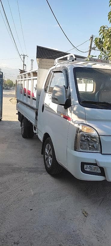 портнр: Hyundai Porter: 2023 г. — 3
