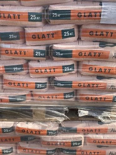 Сухая строительная смесь GLATT, фасовка по 25 кг. Особенности: -