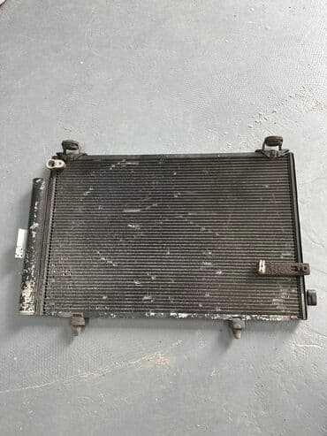 конда: Радиатор кондиционера Тойота Ист Toyota ist 2003-05 Рад Конд на все — 1