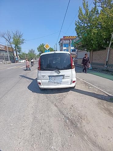 windom 2001: Toyota Funcargo: 2003 г., 1.3 л, Автомат, Бензин, Минивэн — 4