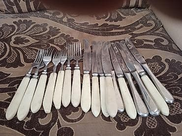 Кухонные принадлежности: Столовый набор с белыми ручками (винтажный стиль) Состав: - Вилки — 6 — 4