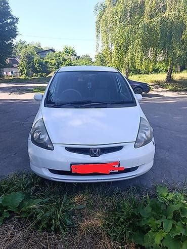 Продажа авто: Honda Fit: 2002 г., 1.3 л, Вариатор, Бензин, Хэтчбэк — 1