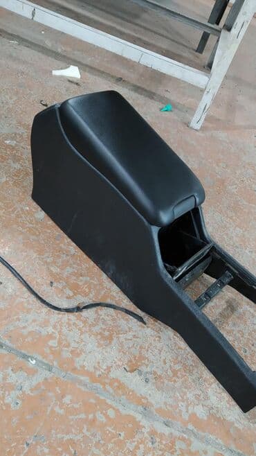 реставрация мягкой мебели на дому: Перетяжка салона, Ремонт деталей автомобиля, без выезда — 6