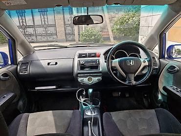 Продажа авто: Honda Fit: 2004 г., 1.5 л, Автомат, Бензин, Хэтчбэк — 8
