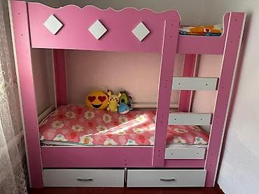 Вешалки: Двухъярусная детская кровать, Б/у, ЛДСП, цвет - Розовый — 1