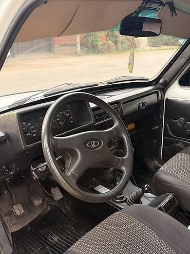 Продажа авто: ВАЗ (ЛАДА) 2121 (4x4): 2001 г., 1.7 л, Механика, Бензин — 9