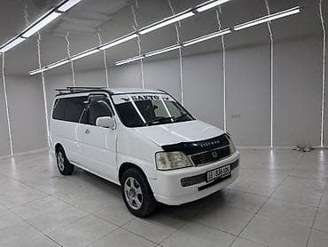 Honda Stepwgn: 2000 г., Минивэн
