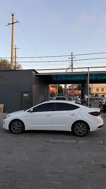 Транспорт: Hyundai Avante: 2019 г., 1.6 л, Типтроник, Бензин, Седан — 4