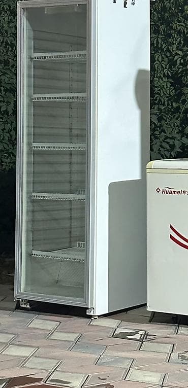 настольный холодильник: Для напитков — 1