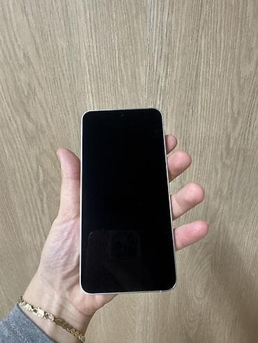 теля: Samsung Galaxy S24, 256 ГБ, цвет - Золотой — 6