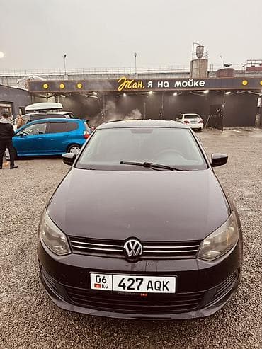 вента спойлер: Volkswagen Polo: 2013 г., 1.6 л, Механика, Бензин, Седан — 4