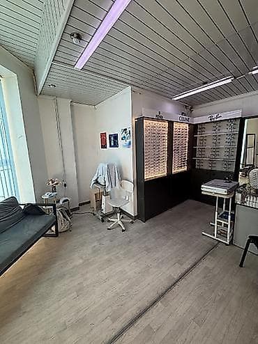 авторынок "риом авто": Тц Евразия Сдается помещение Площадь: 40м2 Без оборудования Можно — 5