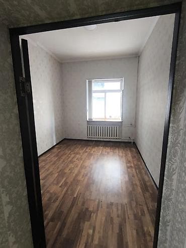 3 комнаты, 53 м², Сталинка, 2 этаж, Косметический ремонт