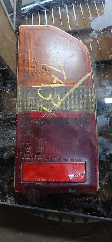 сузики витара: Задний правый стоп-сигнал Suzuki 1993 г., Б/у, Оригинал, Япония — 1