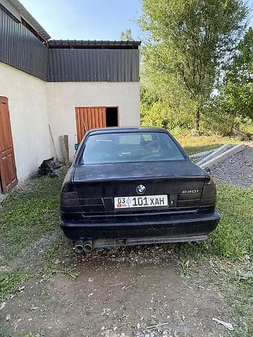 брелок номер машины: BMW 5 series: 1992 г., Седан — 1