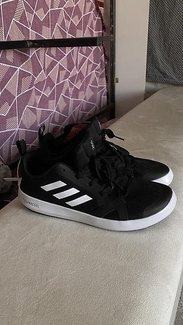 футбольный рюкзак: Мужские кроссовки, 43, Adidas, Новый, цвет - Черный, Платная доставка — 1