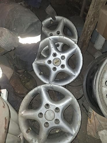колпаки ист: Шаровая опора Toyota 2001 г., Б/у, Оригинал, Япония — 2