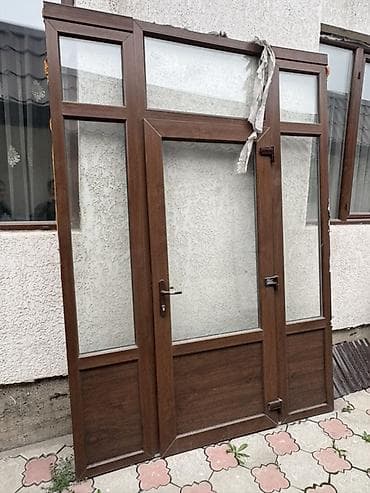 Панорамный дверной блок с фрамугой и боковыми створками - Материал