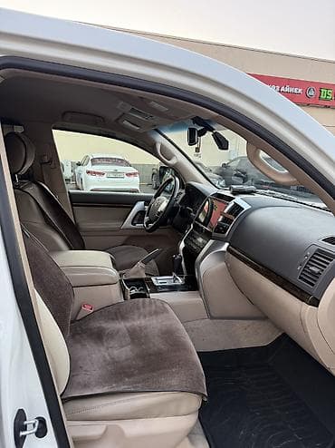 ленд крузер: Toyota Land Cruiser: 2014 г., 4.6 л, Автомат, Бензин, Внедорожник — 10