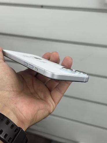 телевон айфон: IPhone 15, Б/у, 128 ГБ, Белый, Защитное стекло, Чехол, В рассрочку, 97 % — 7
