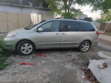 таета минивен: Toyota Sienna: 2005 г., Минивэн — 2