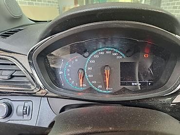 mers 3 2: Chevrolet Spark: 2017 г., 1 л, Автомат, Бензин, Хэтчбэк — 1