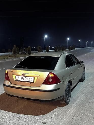 Ford Mondeo: 2001 г., 1.8 л, Кол менен иштөөчү, Бензин, Седан