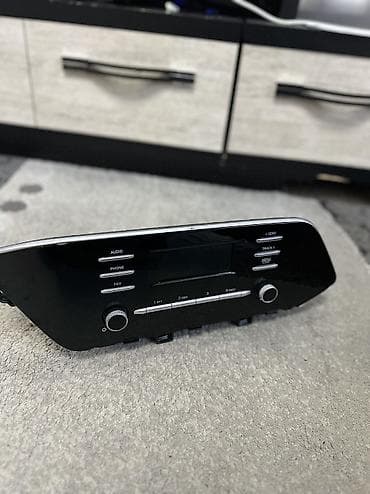 Автомобильные камеры: Штатный магнитола Хюндай соната дн8 в очень хорошем состоянии цена — 1