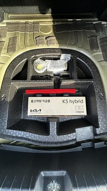 byd e2 2022: Kia K5: 2022 г., 2 л, Автомат, Гибрид, Седан — 9
