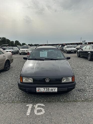 Унаа сатуу: Volkswagen Passat Variant: 1993 г., 1.8 л, Кол менен иштөөчү, Бензин, Универсал — 2