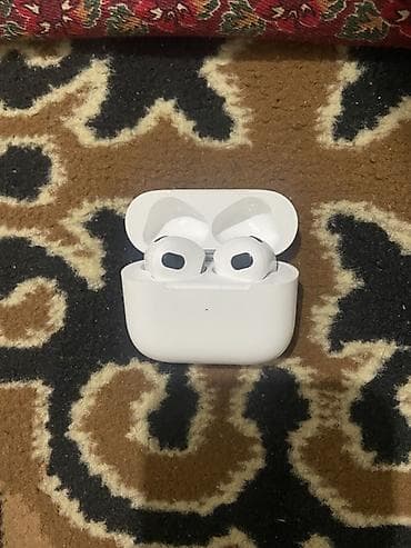 уши мужские: Беспроводные наушники-вкладыши с кейсом зарядки Особенности: - — 4