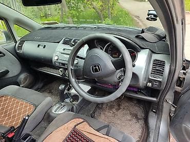 Honda Fit: 2003 г., 1.3 л, Автомат, Бензин, Хэтчбэк