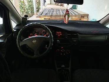 Audi 100: 1988 г., 1.6 л, Механика, Бензин