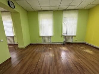 пол дом раб городок: Сдаю Офис, 153 м², В частном доме — 4