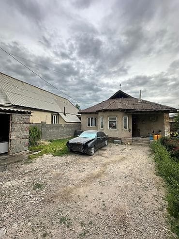 комнаты в бишкеке: Срочно продается дом по отличной цене отлично развивающимся районе АК — 1