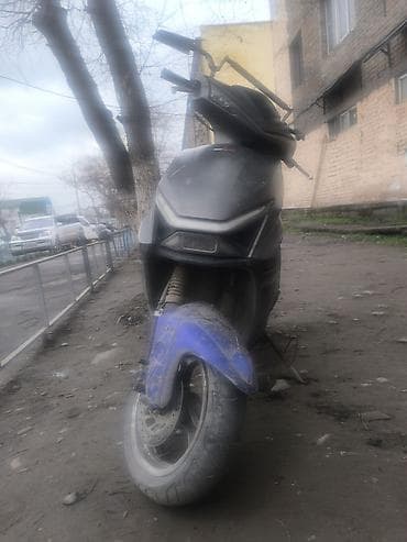 скутер бушный: Тип скутера 150 куб. см, Бензин, Б/у — 4