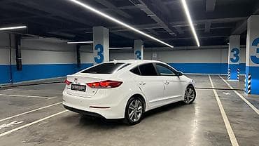 Продажа авто: Hyundai Avante: 2017 г., Бензин, Седан — 5