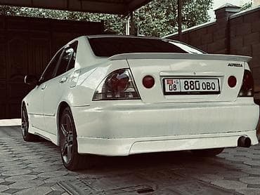 Toyota Altezza: 2003 г., 2 л, Автомат, Бензин, Седан