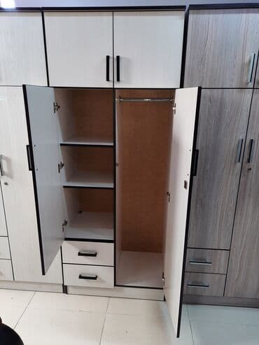 купить селитру оптом: Продаю шкафы 3х дверный ламинат из россия высота 2,15см ширина 1,30см — 4