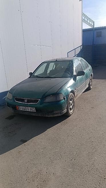 чон: Honda Civic: 1995 г., 1.6 л, Кол менен иштөөчү, Бензин, Седан — 5