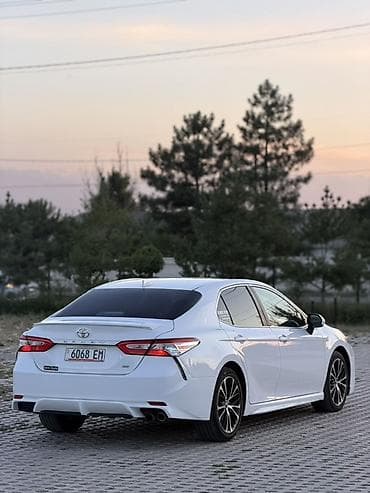 j 5: Toyota Camry: 2020 г., 2.5 л, Автомат, Бензин, Седан — 4