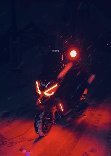 электроный мотоцикл: Кастомный скутер/максискутер с выразительной LED‑оптикой и — 2