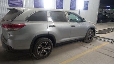 Продажа авто: Toyota Highlander: 2019 г., 3.5 л, Автомат, Бензин, Кроссовер — 2