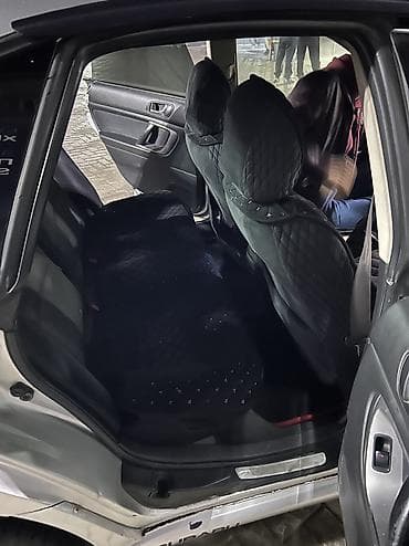 subaru imprezza: Subaru Legacy: 2004 г., 2 л, Автомат, Бензин, Седан — 8