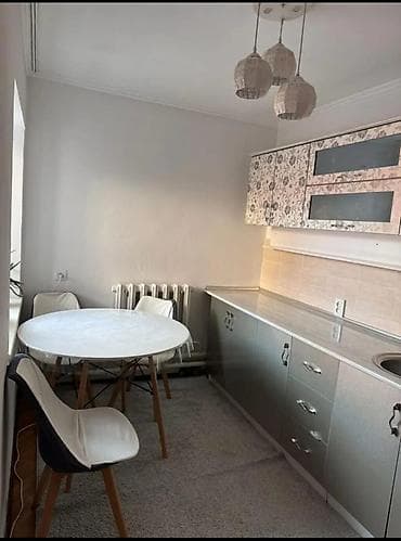 скрябина: ПолДом с отдельным двором в закрытом дворе. - Планировка: прихожая — 7