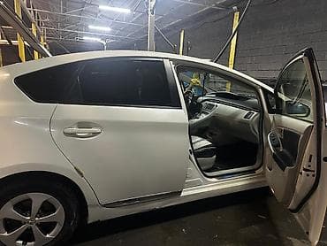 fit shuttle: Toyota Prius: 2012 г., 1.8 л, Вариатор, Гибрид — 6