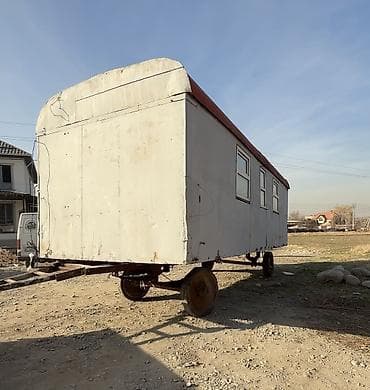 объявление о продаже гаража: Бытовка/строительный вагончик на шасси Описание: - Металлическая — 1