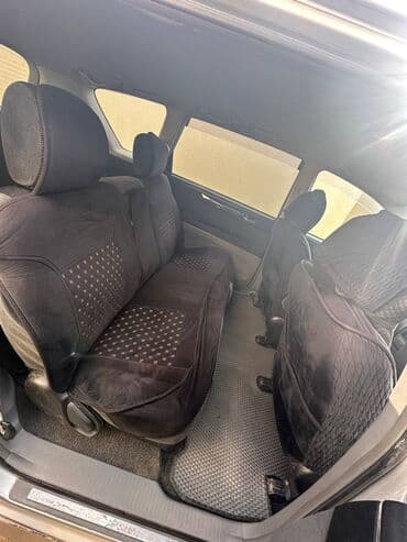 продаю в связи с переездом: Toyota Ipsum: 2002 г., 2.4 л, Автомат, Газ, Минивэн — 8